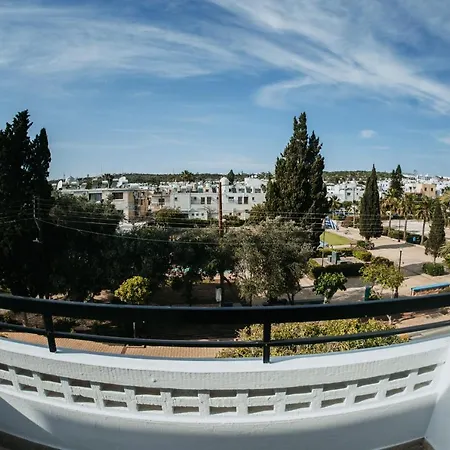 Ovis Aparthotel *