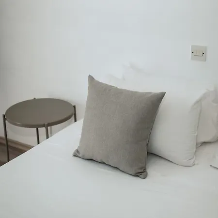 Ovis Ajia Napa