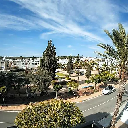 Ovis Apartahotel 4*