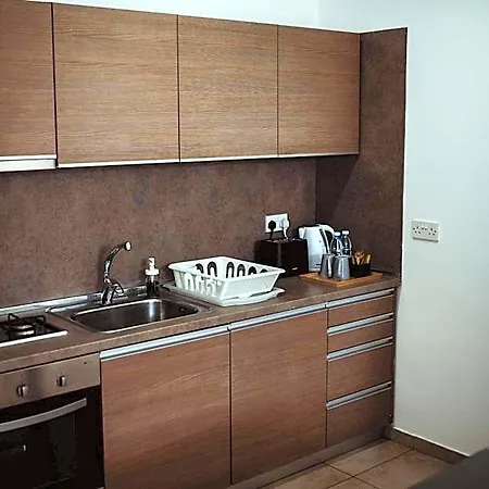 Ovis Apartahotel 4*