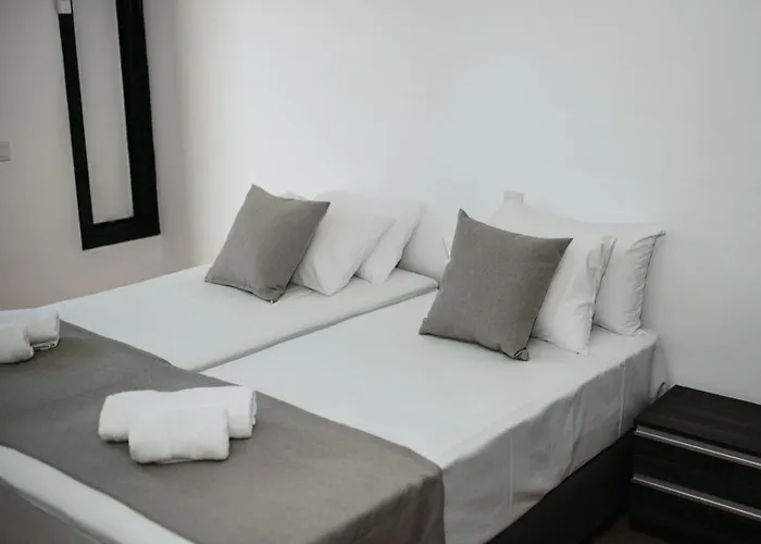 Ovis Lägenhetshotell Ayia Napa